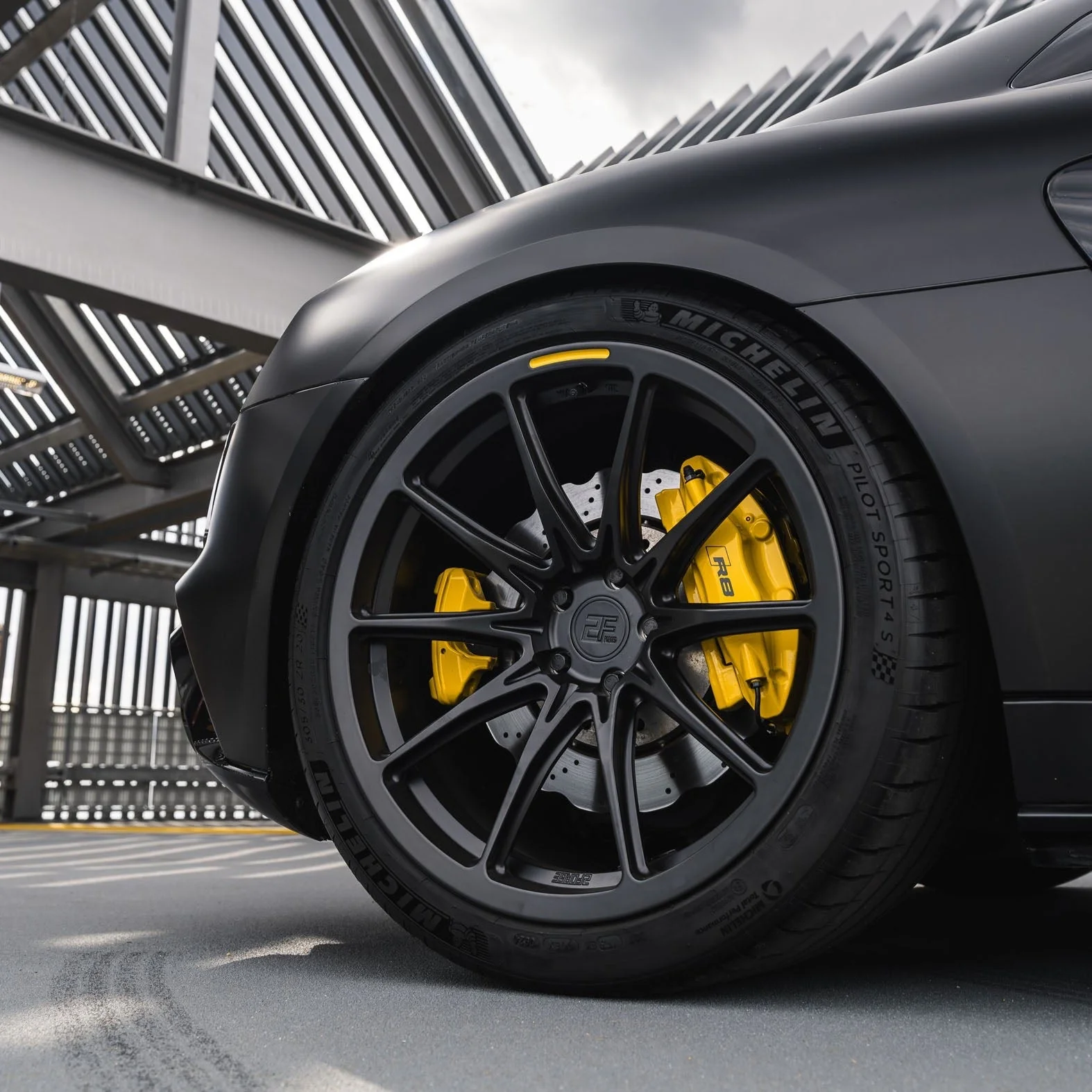 2Forge ZF8-R Fully Forged Wheel - Image 13