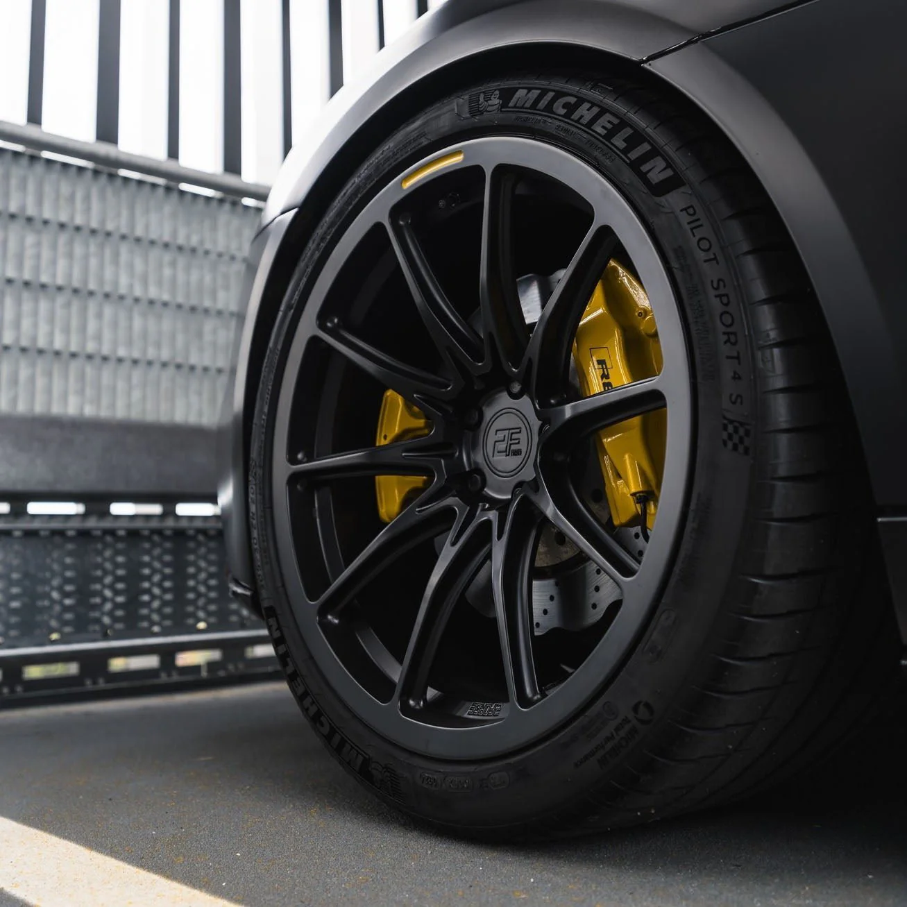 2Forge ZF8-R Fully Forged Wheel - Image 17