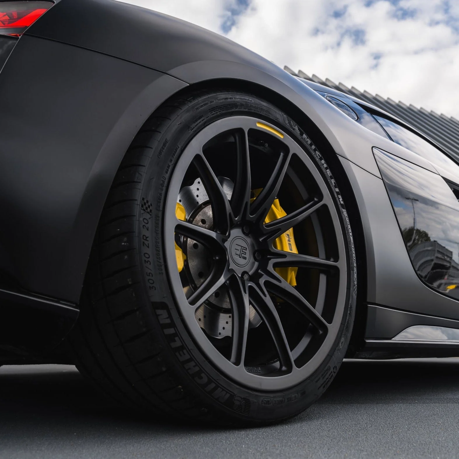 2Forge ZF8-R Fully Forged Wheel - Image 19