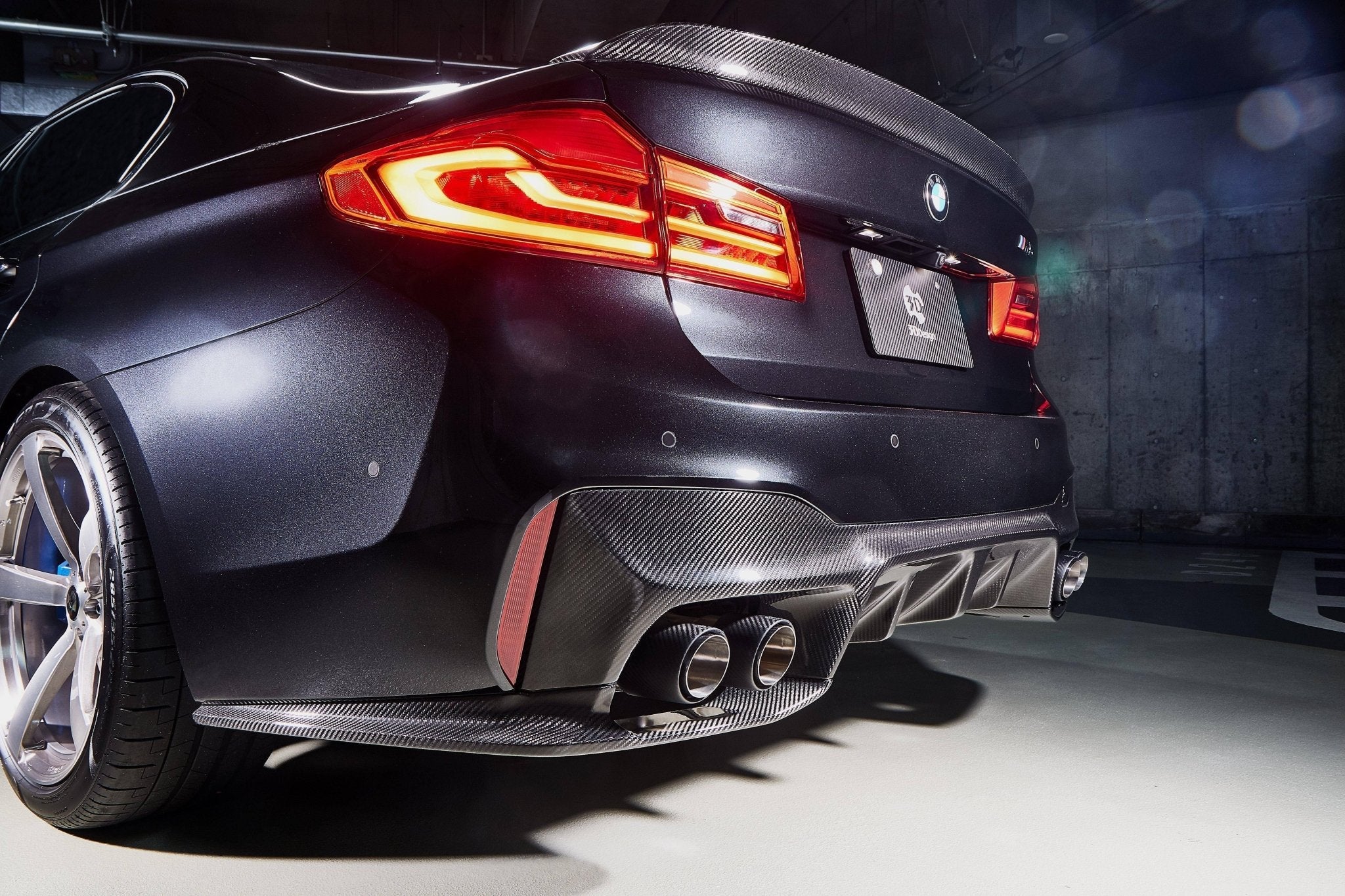 3DDesign Carbon Fibre Rear Diffuser for BMW M5 (2017-2023, F90) - Image 8