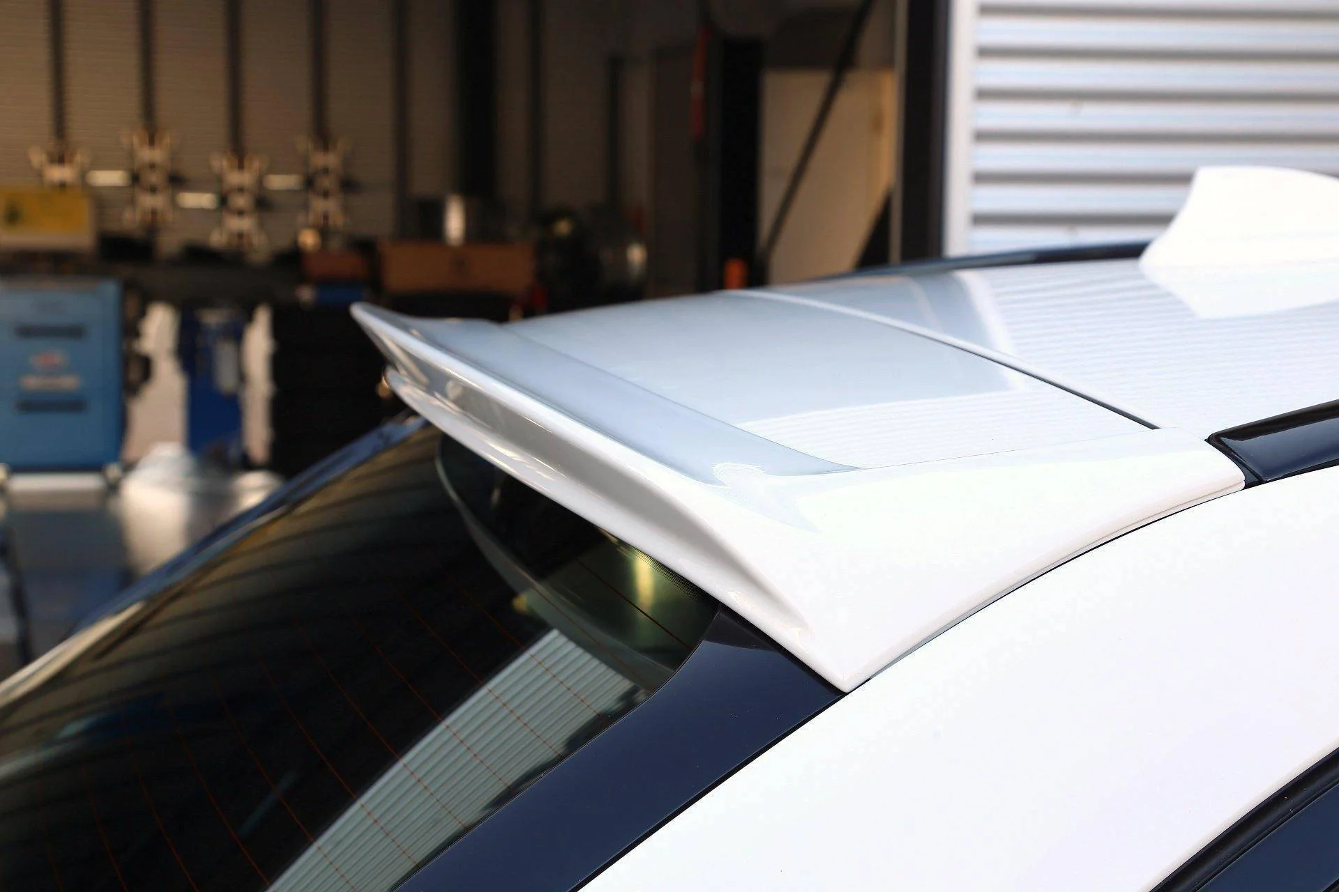 3DDesign Roof Spoiler for BMW 5 Series (2017+, G31) - Image 3