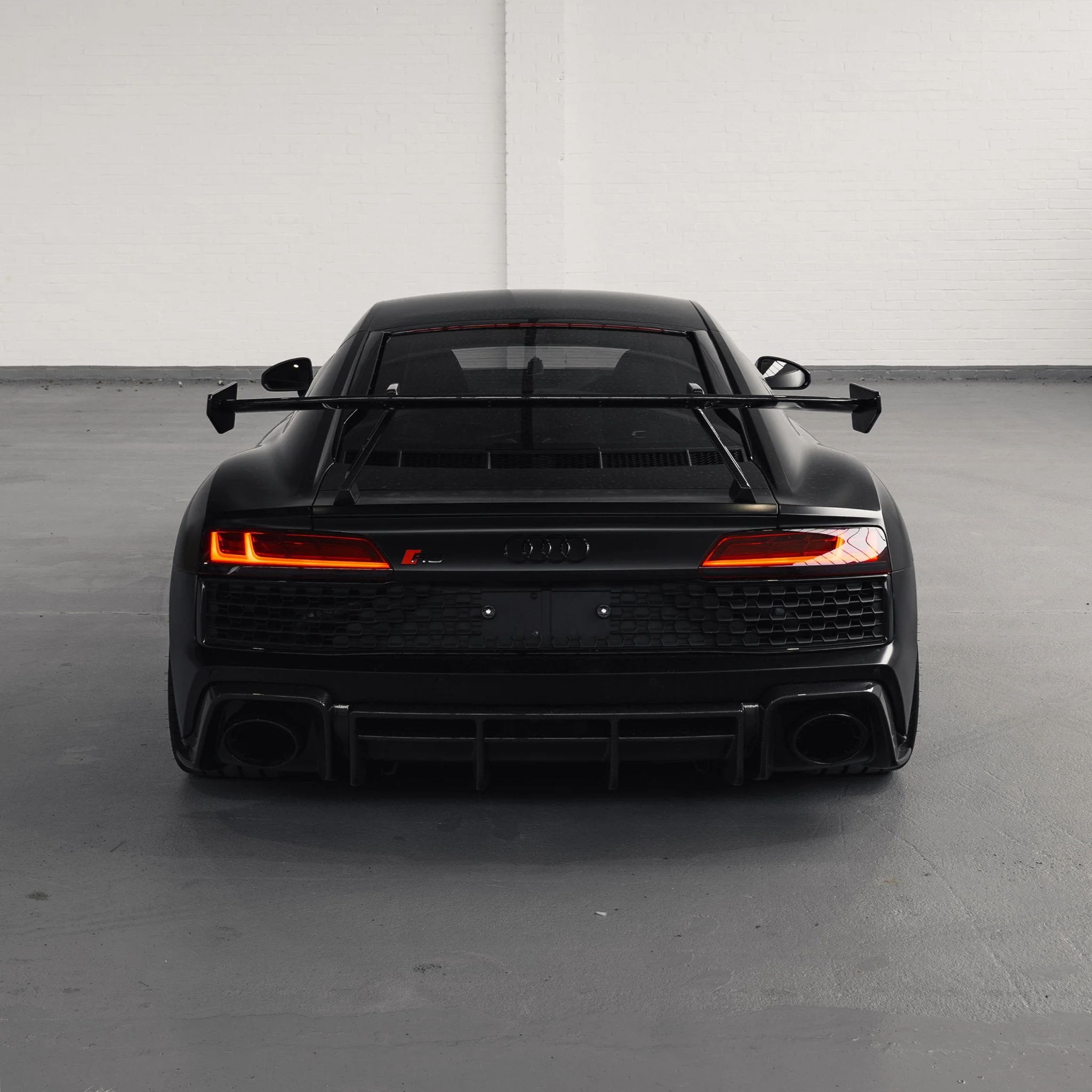 Audi R8 4S Pre-Preg Carbon Fibre Rear Wing by FORM - Image 3