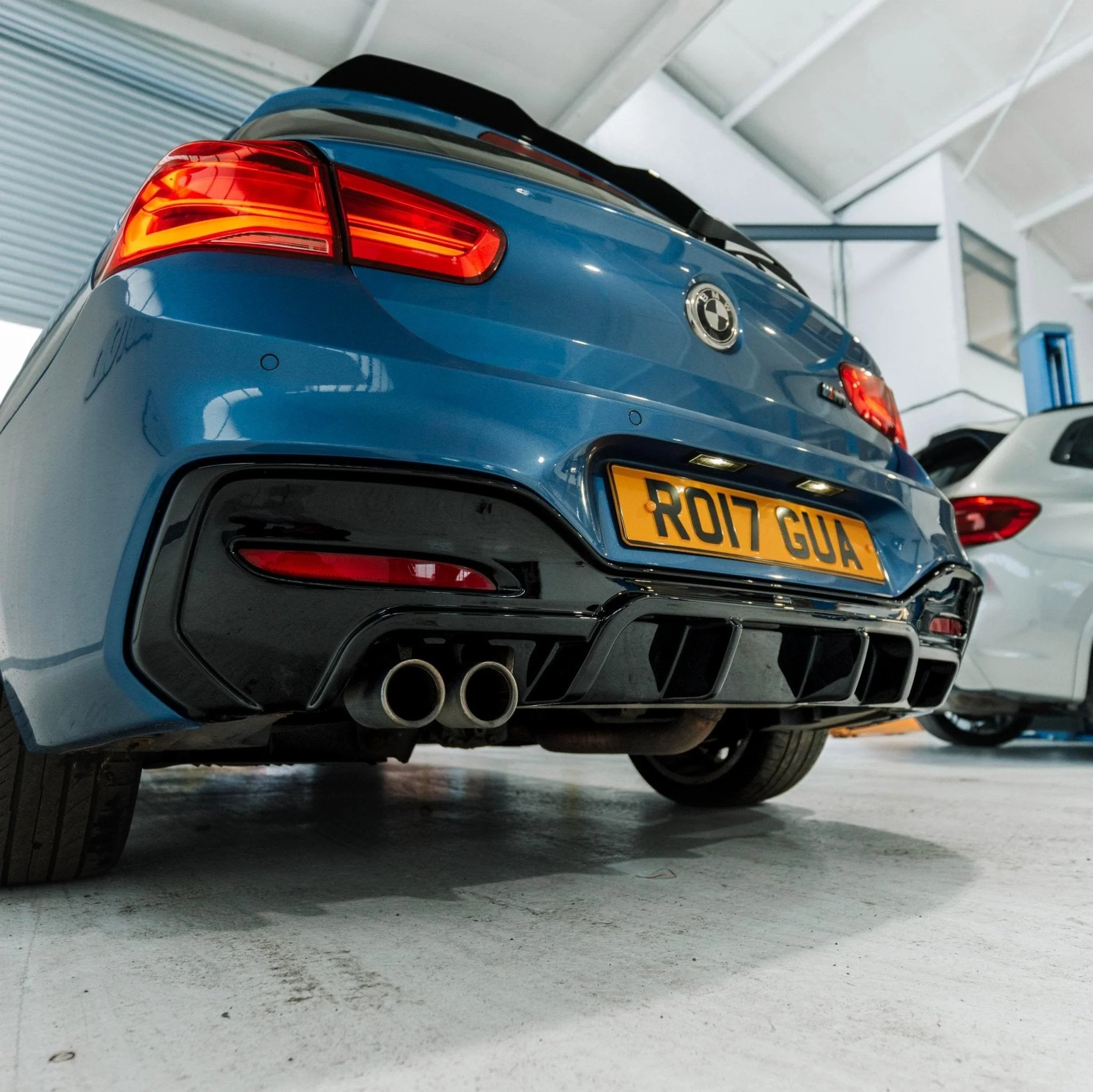 BMW 1 Series M Sport F20 F21 LCI Single Exit (118i 120i 120d 125i) EVO-1 Gloss Black Rear Diffuser by ZAERO (2015-2019) - Image 3