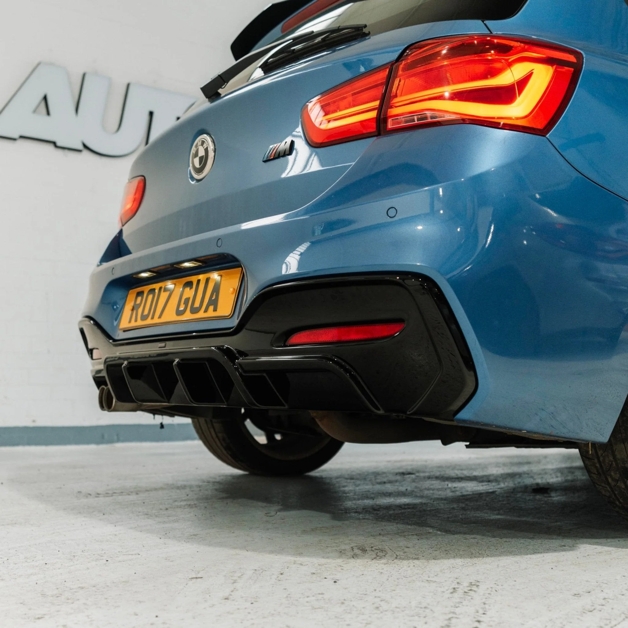 BMW 1 Series M Sport F20 F21 LCI Single Exit (118i 120i 120d 125i) EVO-1 Gloss Black Rear Diffuser by ZAERO (2015-2019) - Image 5