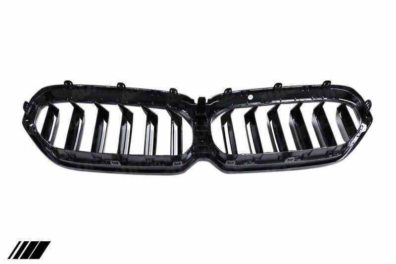 BMW 5 Series LCI G30 G31 Gloss Black Kidney Grilles by FORM (2020-2023) - Image 6
