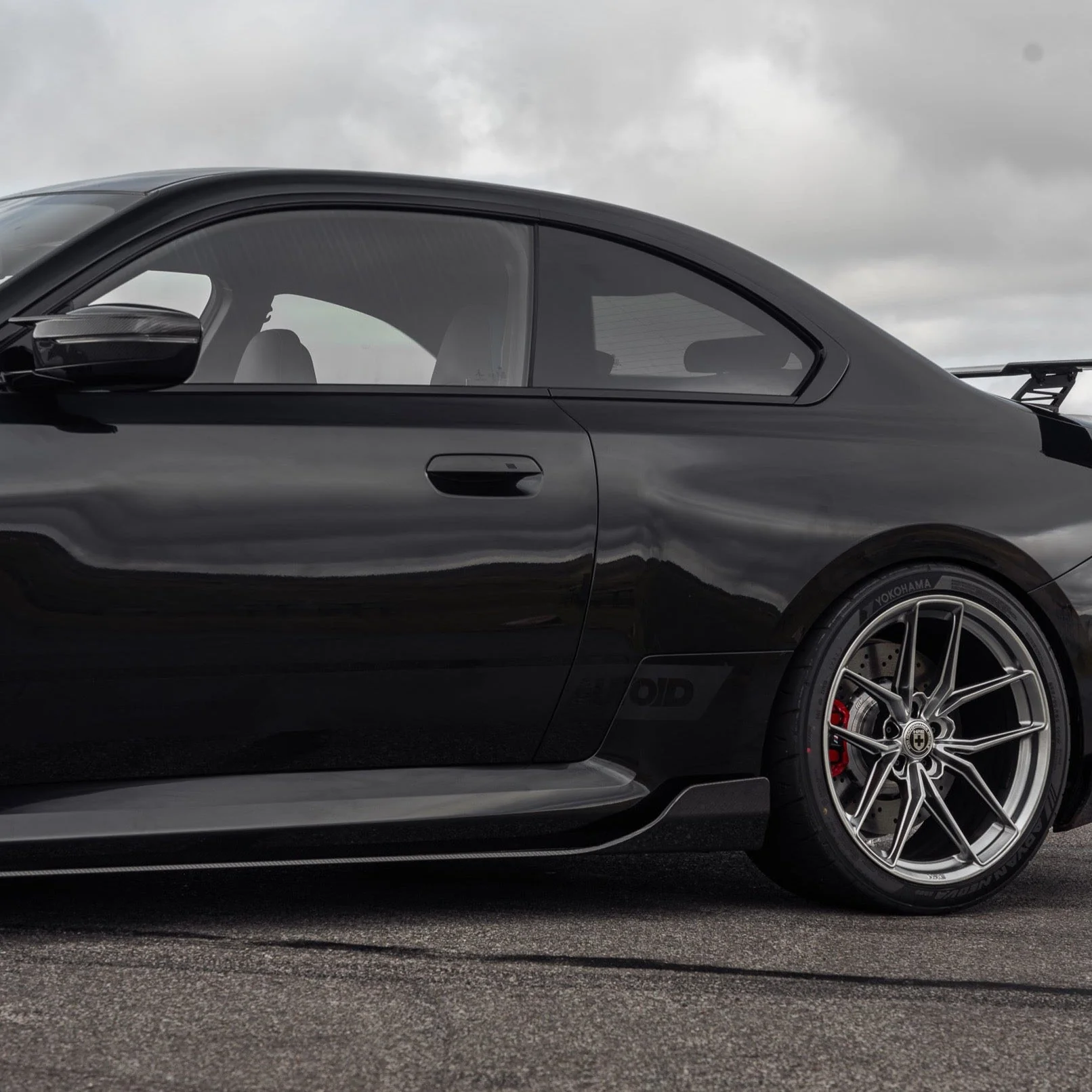 BMW G87 M2 TR87 Pre-preg Carbon Fibre Winged Side Skirts by TREVORA (2023+) - Image 4
