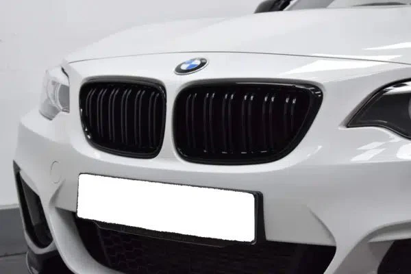 BMW M2 F87, 2 Series, M235i & M240i F22 F23 Gloss Black Kidney Grilles by FORM (2014-2020) - Image 2