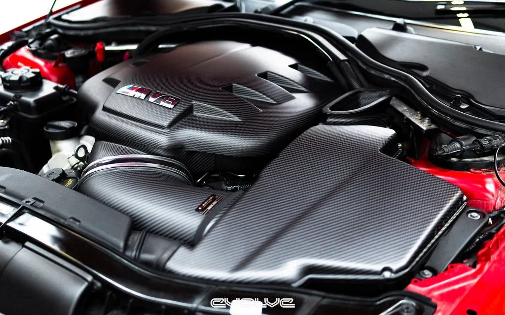 BMW M3 E92 (S65) Eventuri Carbon Fibre Air Intake System - Image 9