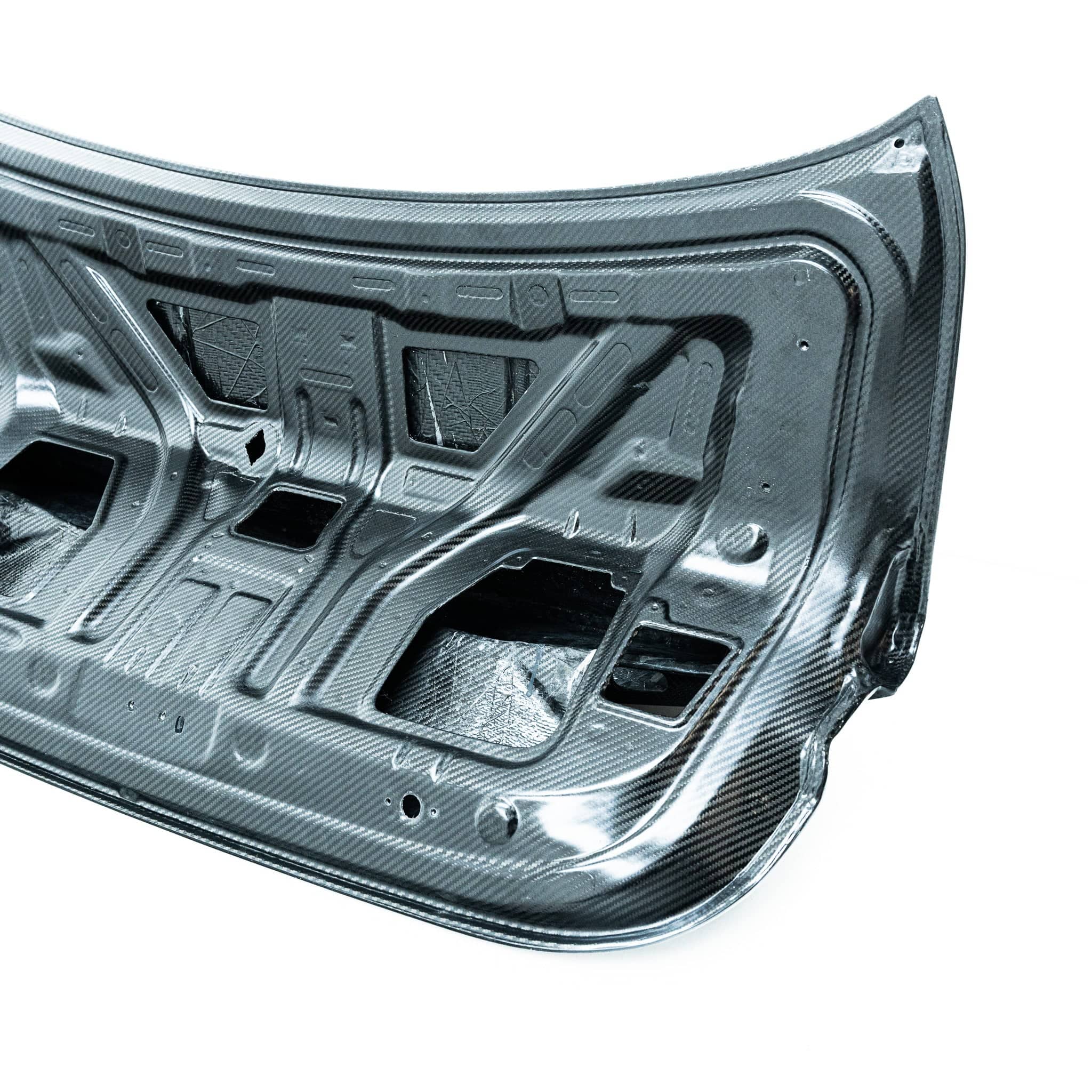 BMW M4 G82 Pre-Preg Carbon Fibre L-CSL Boot Lid by FORM (2020+) - Image 2