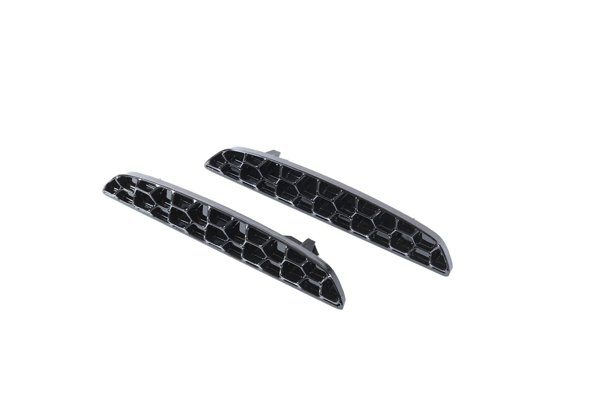 BMW M5 F90 Honeycomb Rear Reflector Deletes by Acexxon (2017-2023) - Image 19