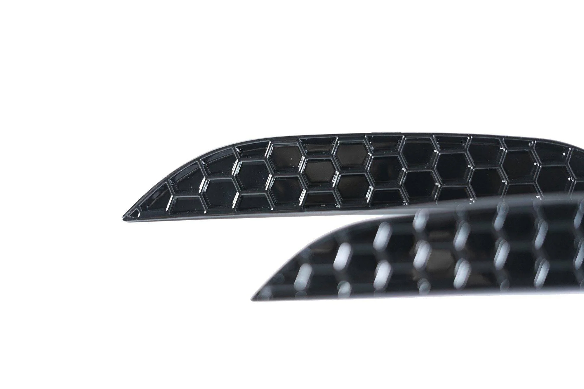 BMW M5 F90 Honeycomb Rear Reflector Deletes by Acexxon (2017-2023) - Image 22