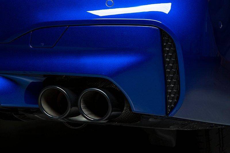 BMW M5 F90 Honeycomb Rear Reflector Deletes by Acexxon (2017-2023) - Image 5