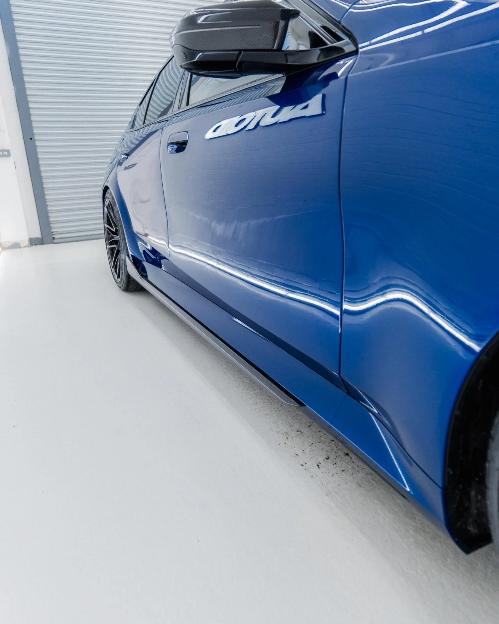 BMW M5 G90 G99 Pre-Preg Carbon Fibre Side Skirts by FORM (2024+) - Image 9