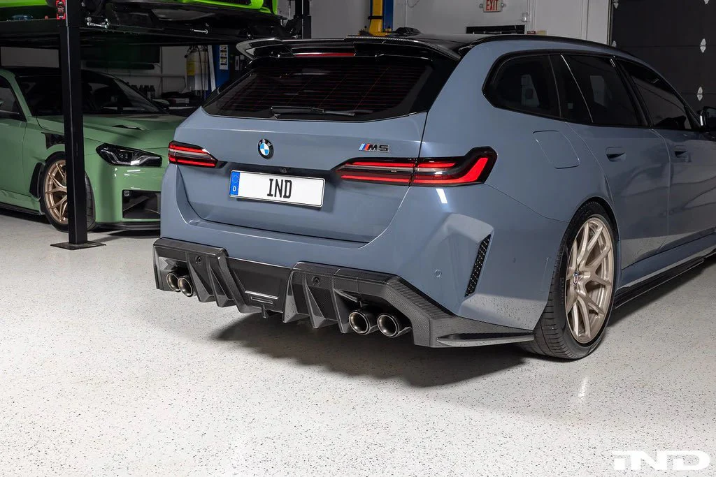 BMW M5 G90 G99 Pre-Preg Carbon Fibre PR-1 Rear Diffuser by TREVORA - Image 17