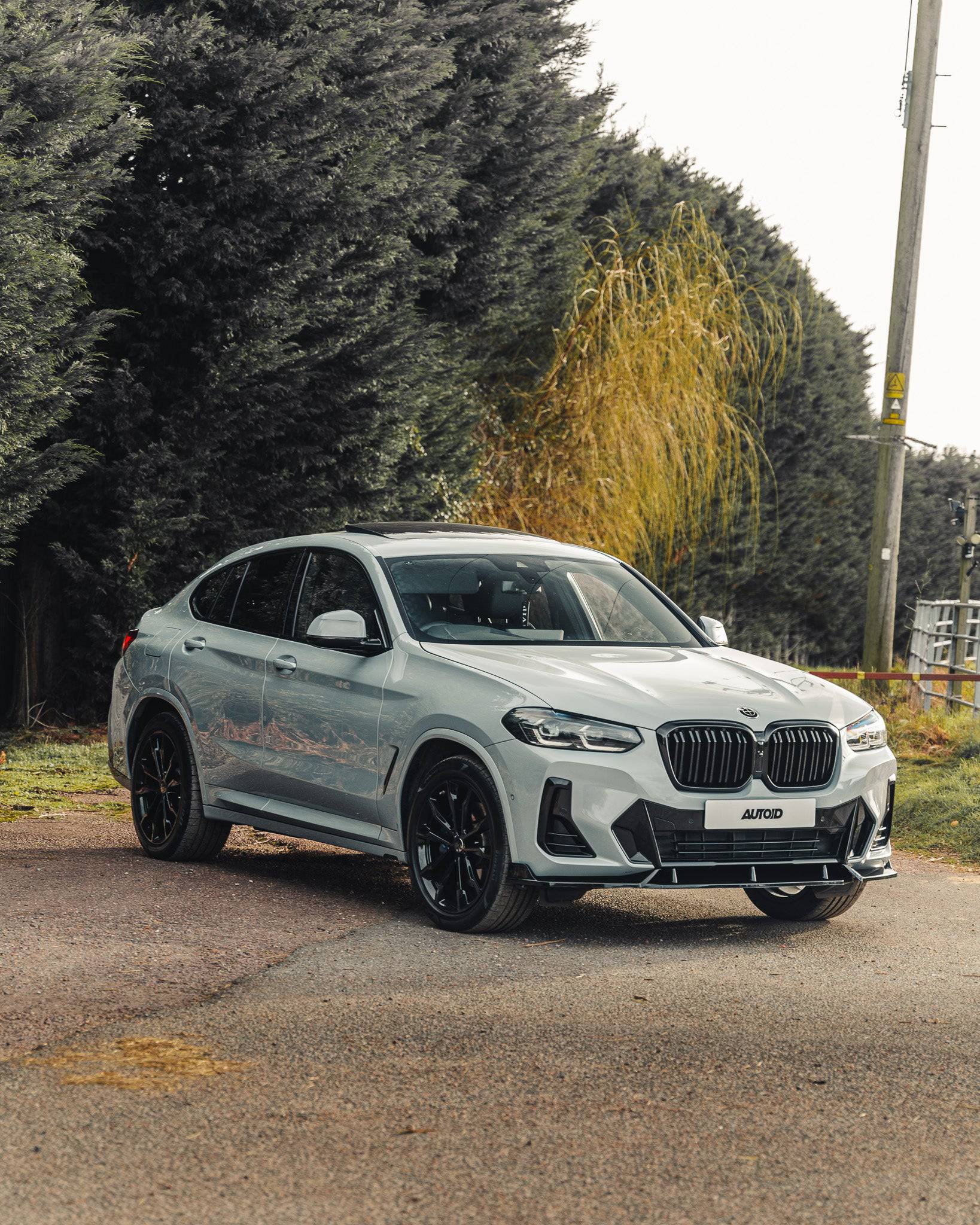 BMW X3 G01 LCI & X4 G02 LCI Gloss Black Kidney Grille by FORM (2021-2024) - Image 3