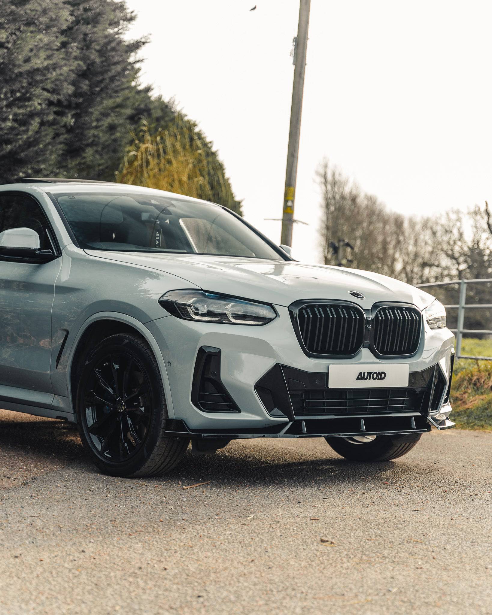 BMW X3 G01 LCI & X4 G02 LCI Gloss Black Kidney Grille by FORM (2021-2024) - Image 4