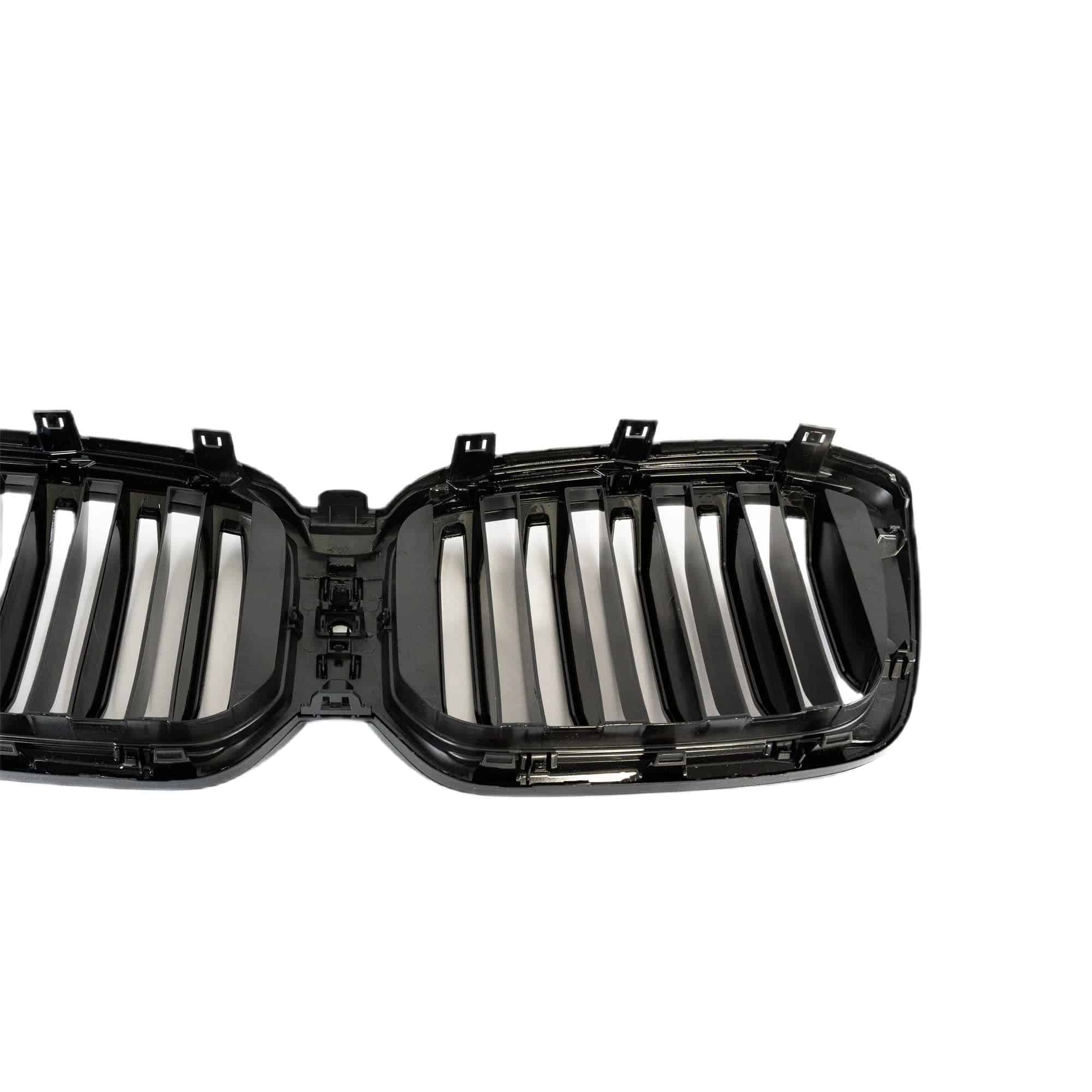 BMW X3 G01 LCI & X4 G02 LCI Gloss Black Kidney Grille by FORM (2021-2024) - Image 8