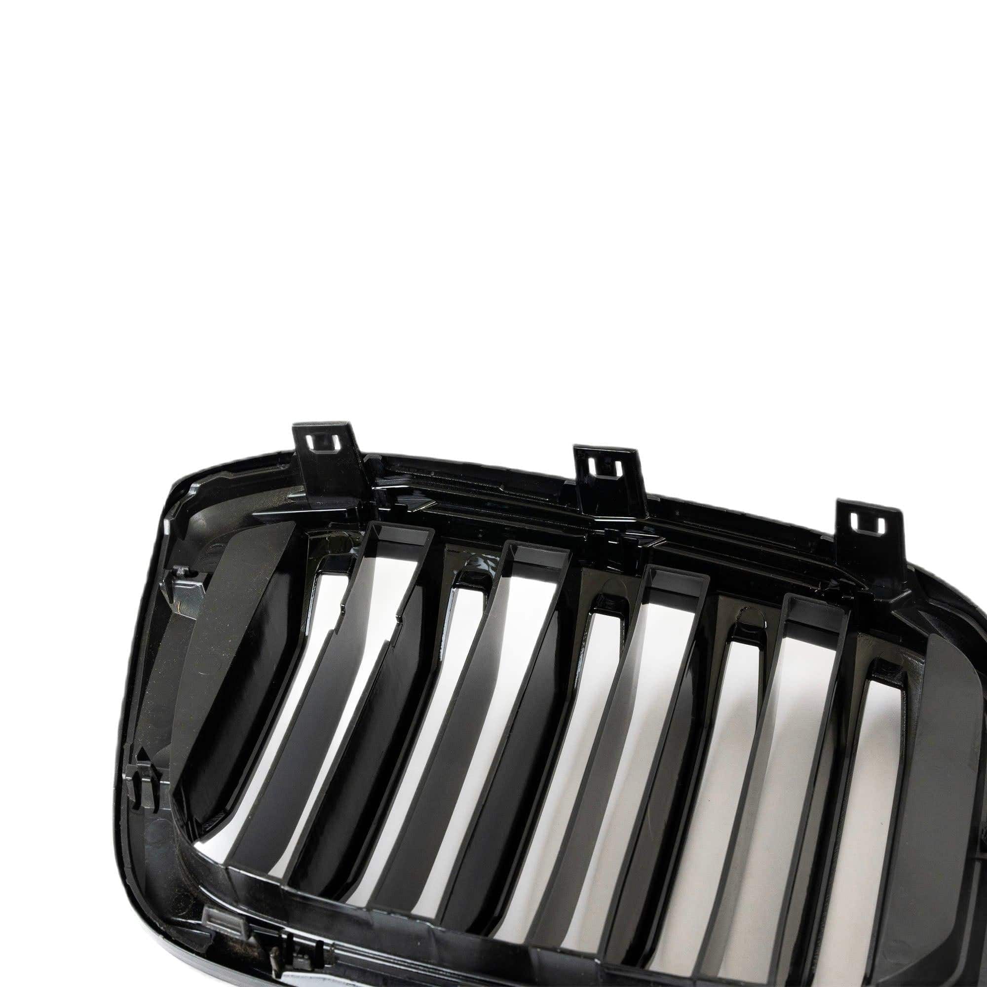 BMW X3 G01 LCI & X4 G02 LCI Gloss Black Kidney Grille by FORM (2021-2024) - Image 9