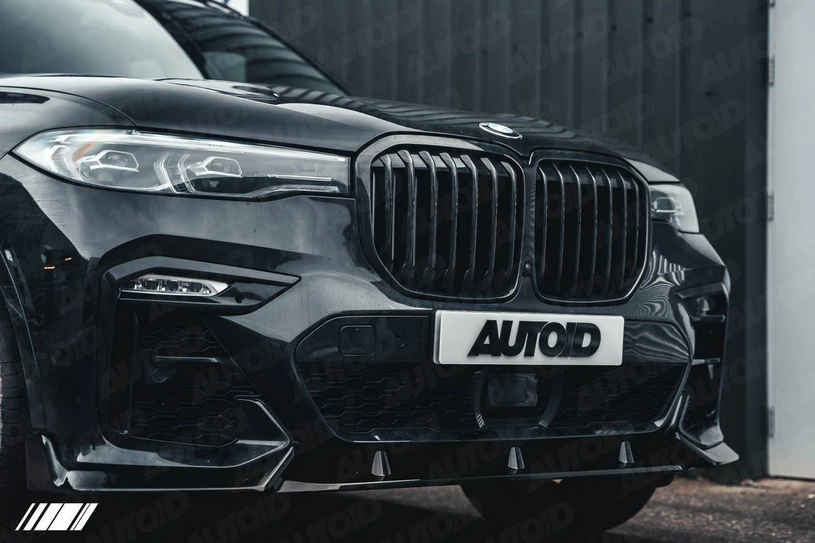 Gloss Black Kidney Grille for BMW X7 by FORM (2018+, G07) - Image 3
