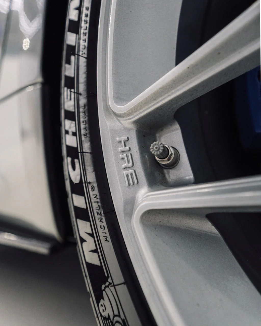 HRE FF11 Flowform Alloy Wheels Set of 4 - Image 26