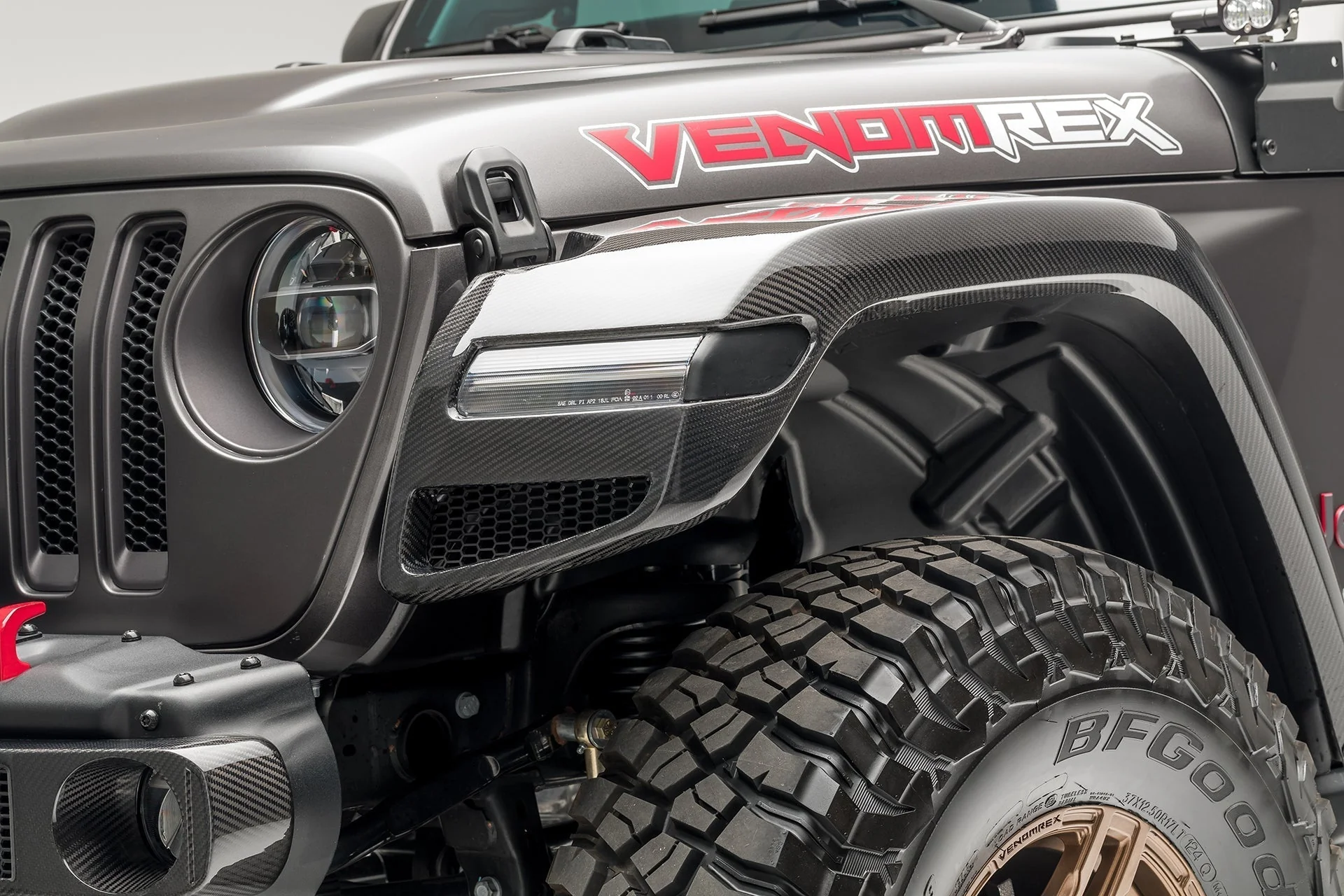 Jeep JL-JX Edition Aero Carbon Fiber Front Fenders by Vosteiner