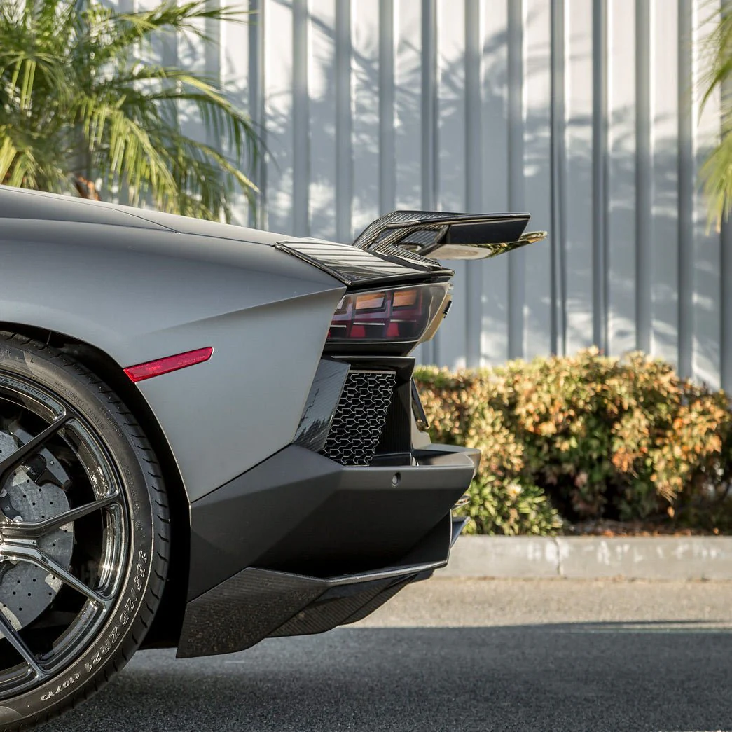 Lamborghini Aventador Zaragoza Edizione Aero Wing by Vorsteiner - Image 3