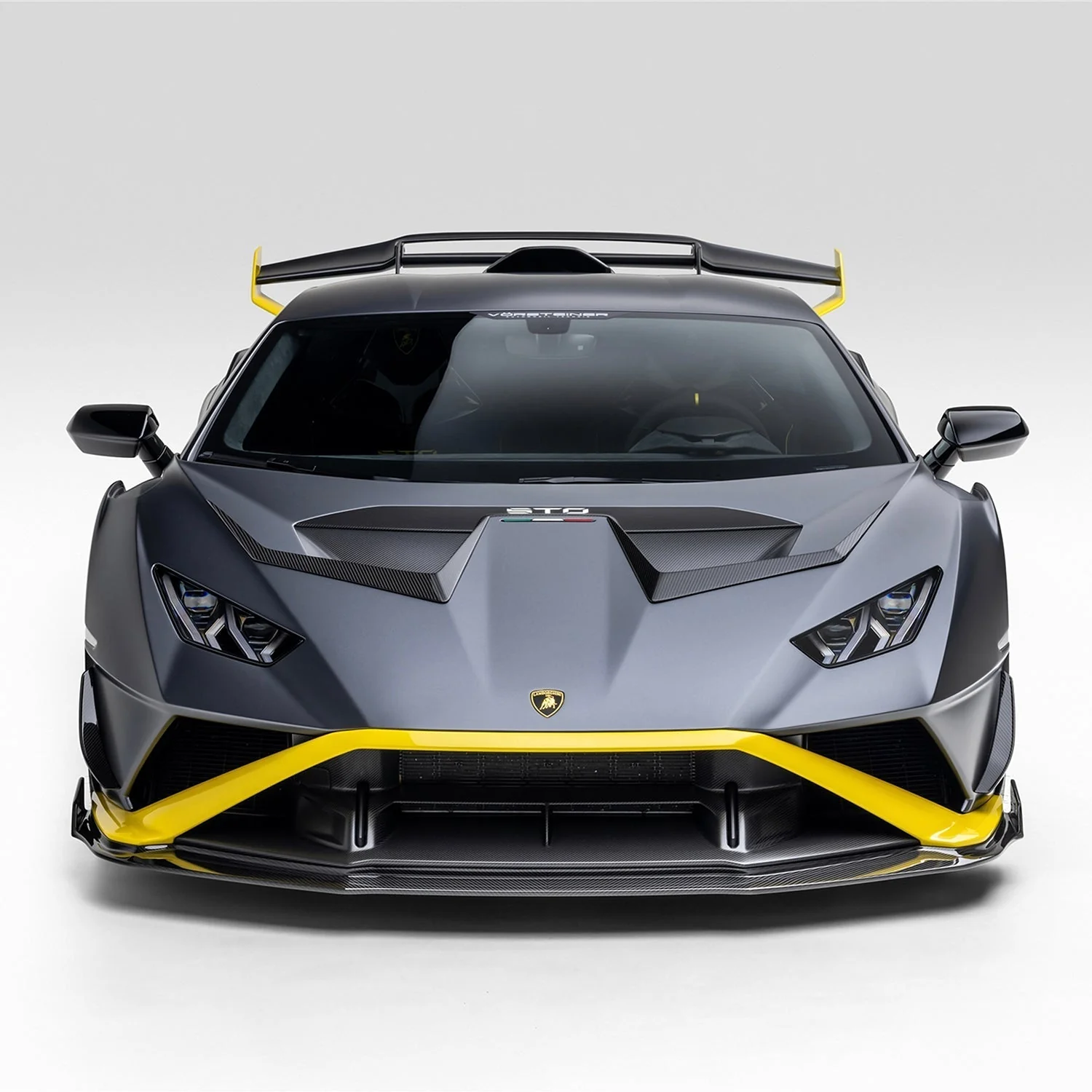 Lamborghini Huracan STO Aero Front Spoiler Carbon Fiber by Vorsteiner - Image 7