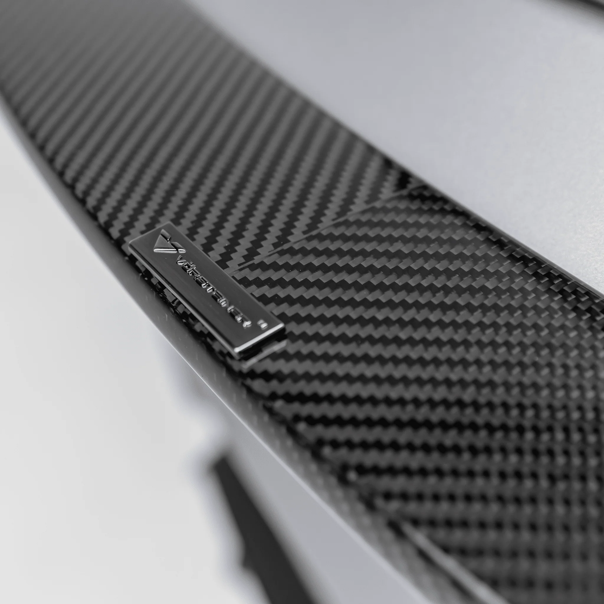 Lamborghini Urus Performante Edizione Aero Decklid Spoiler by Vorsteiner - Image 4