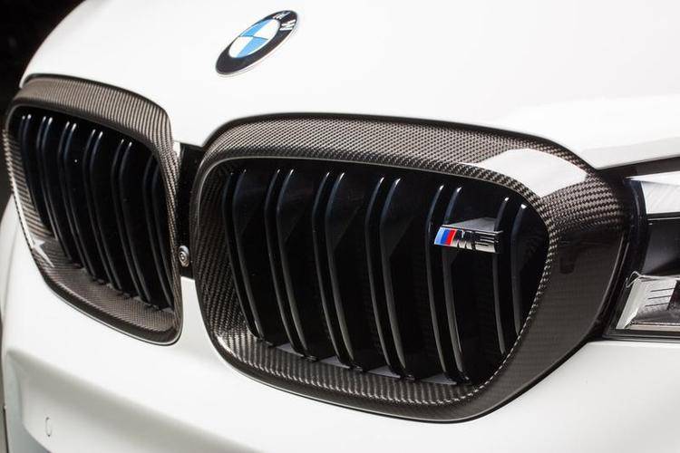 M Performance Kidney Grilles for BMW M5 (2017-2020, F90) - Image 4