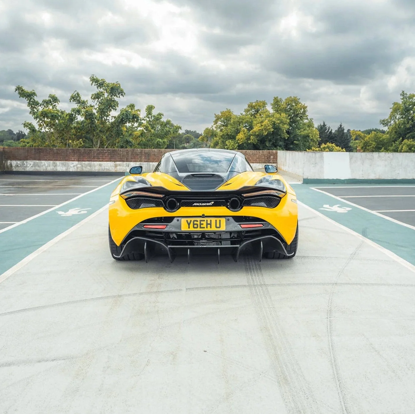 McLaren 720s Carbon Fibre Rear Diffuser - Image 2