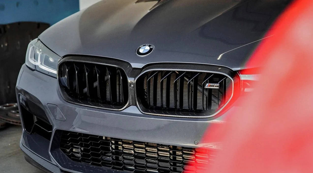 BMW 5 Series G30 & M5 F90 LCI Pre-Preg ID-01 Carbon Fibre Grille Surround by TREVORA (2020-2023) - Image 4