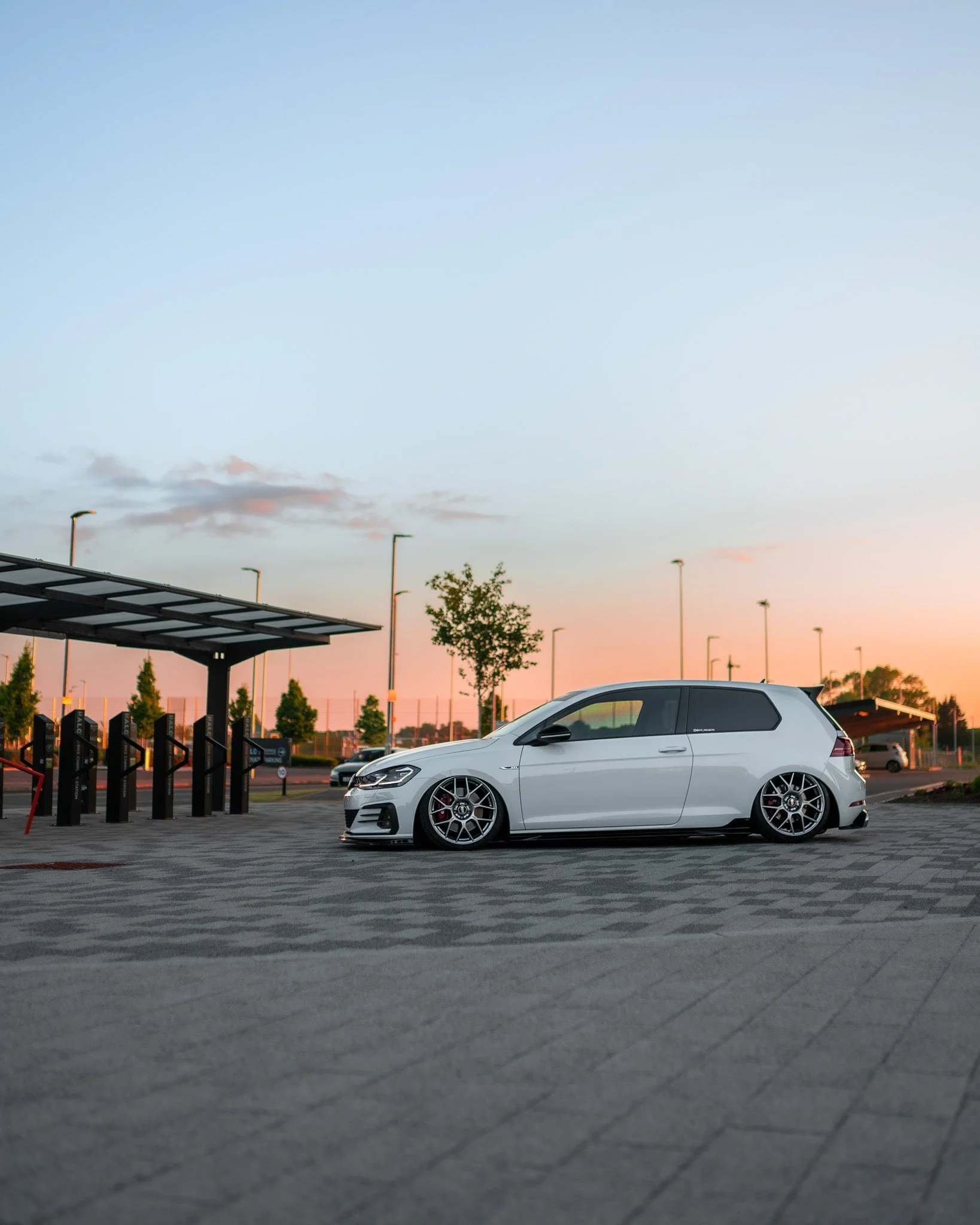 VW Golf, Golf GTI & Golf R Mk7 / Mk7.5 EVO-1 Gloss Black Side Skirts by ZAERO (2014-2020) - Image 6