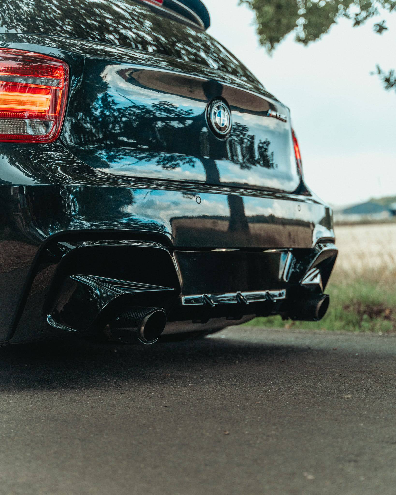 BMW 1 Series & M135i F20 F21 Pre-LCI Gloss Black Body Kit by ZAERO (2011-2015) - Image 12