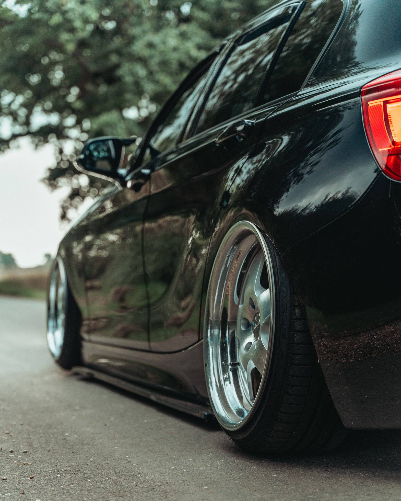 BMW 1 Series & M135i F20 F21 Pre-LCI Gloss Black Body Kit by ZAERO (2011-2015) - Image 9